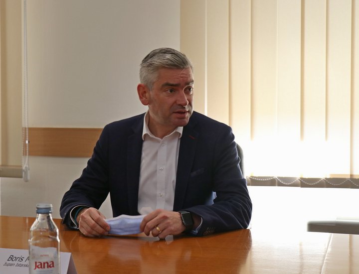 Župan Miletić na radnom sastanku s ravnateljicom i ravnateljima Lučkih uprava - u 2021. godini uloženo 70 milijuna kuna u lučku infrastrukturu
